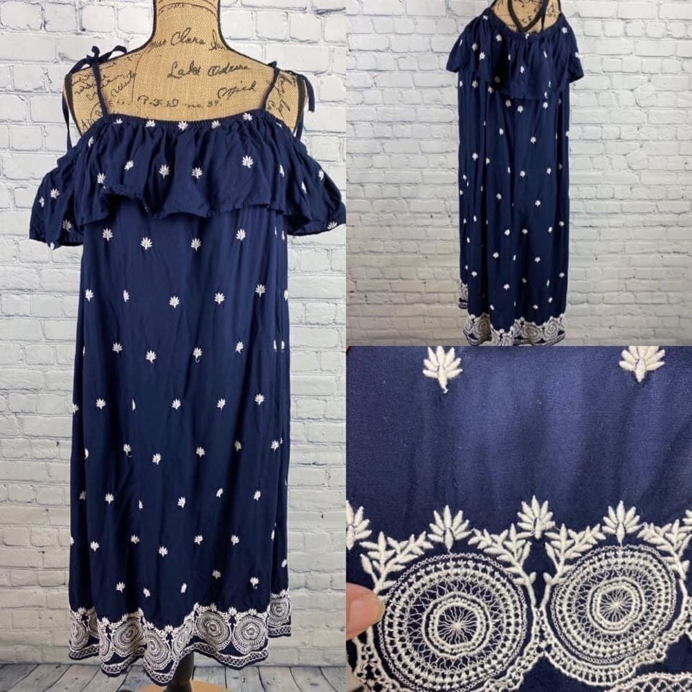A  glow cold shoulder dress  - XL - 3 for $20